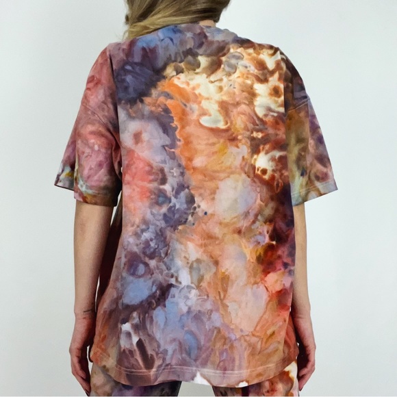 Hand-Dyed Oversized Marbled T-Shirt | Size L - Picture 9 of 11